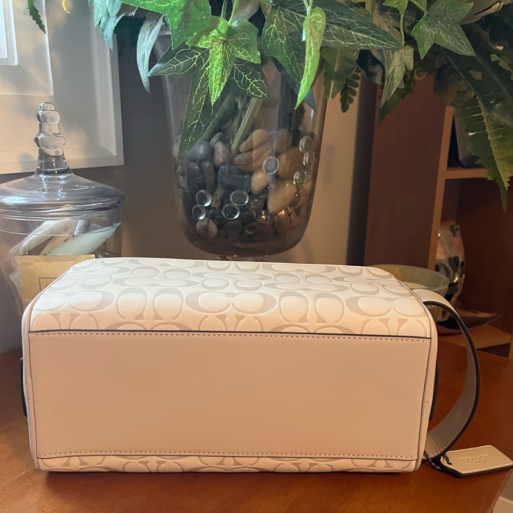 Coach Cream Embossed Leather Toiletry Bag - Picture 6 of 7